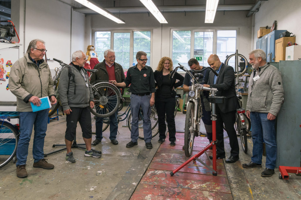 Eröffnung Fahrradwerkstatt AK Asyl im Specht